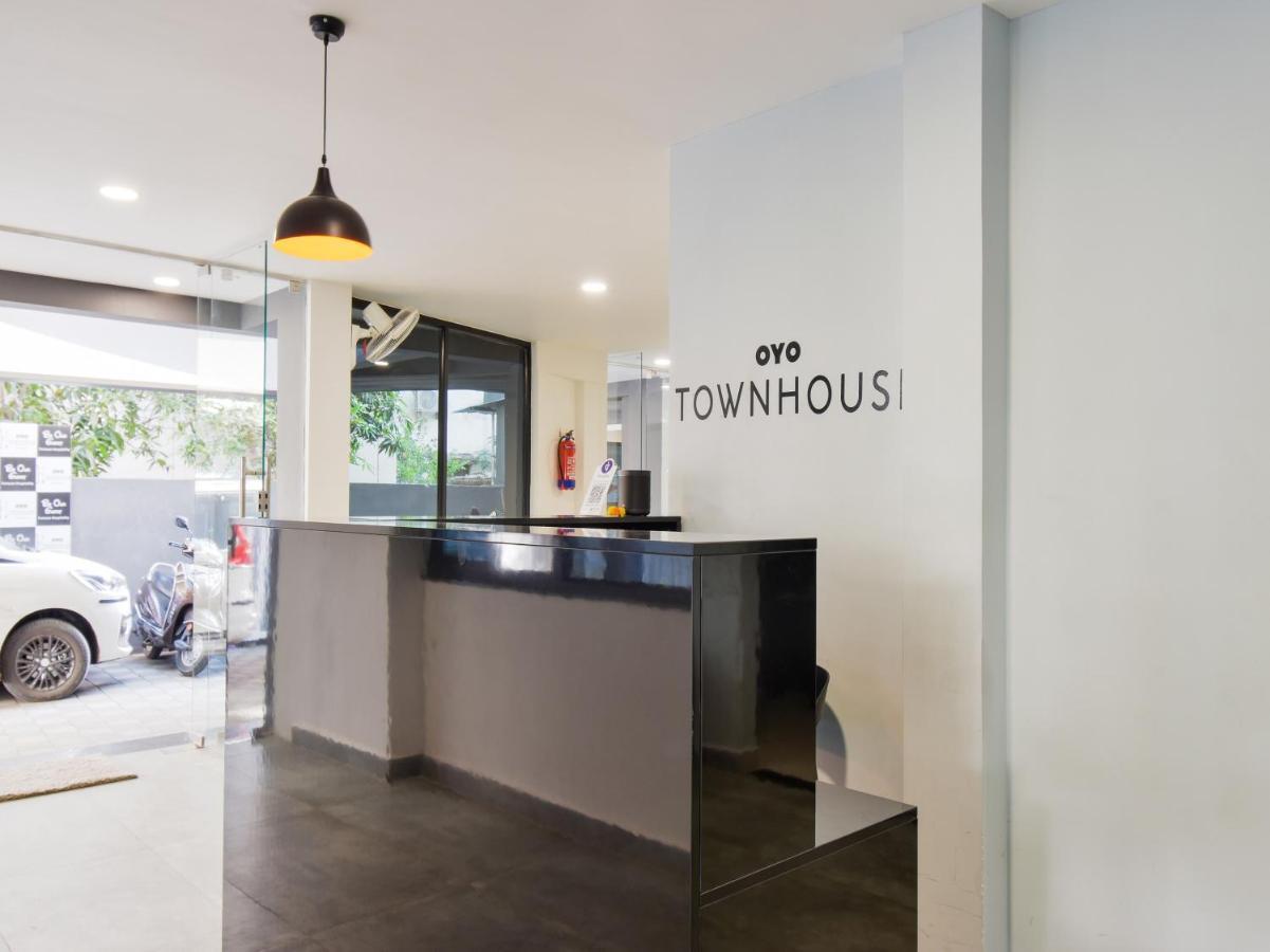 Oyo Townhouse 498 Hotel Western Nagpur Exterior photo